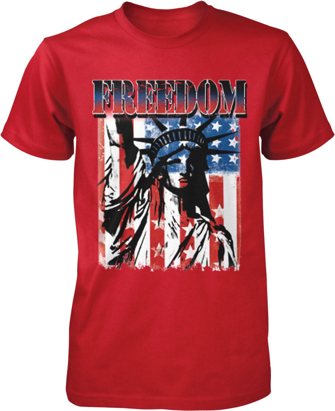 USA Men's T-Shirt - Patriotic Red White Blue Shirt With Statue of Liberty Design