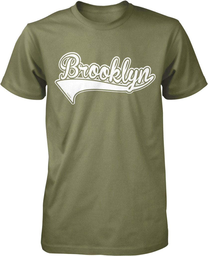 NOFO_00527_MensTee_XL_Moss