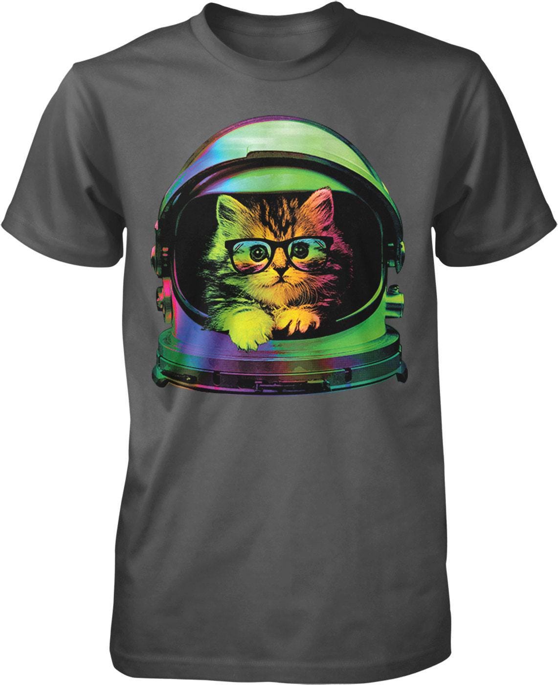 Space Kitten T-shirt – Galaxy Men's Shirt with Astronaut Helmet Design