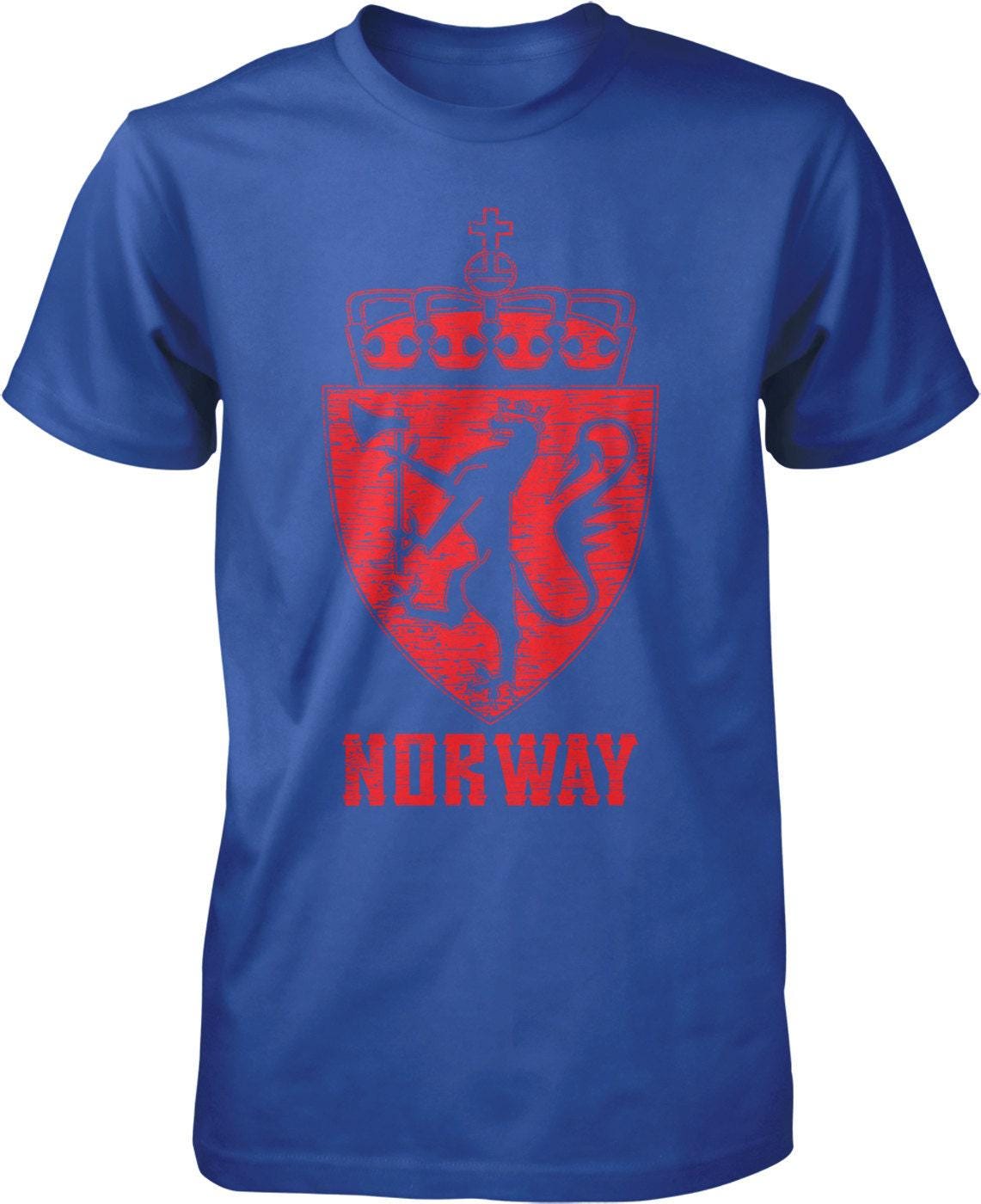 Golden Lion T-shirt – Norway Coat of Arms Men's Cotton Shirt | Durable Casual Tee