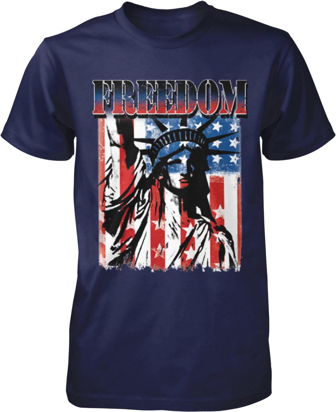 USA Men's T-Shirt - Patriotic Red White Blue Shirt With Statue of Liberty Design